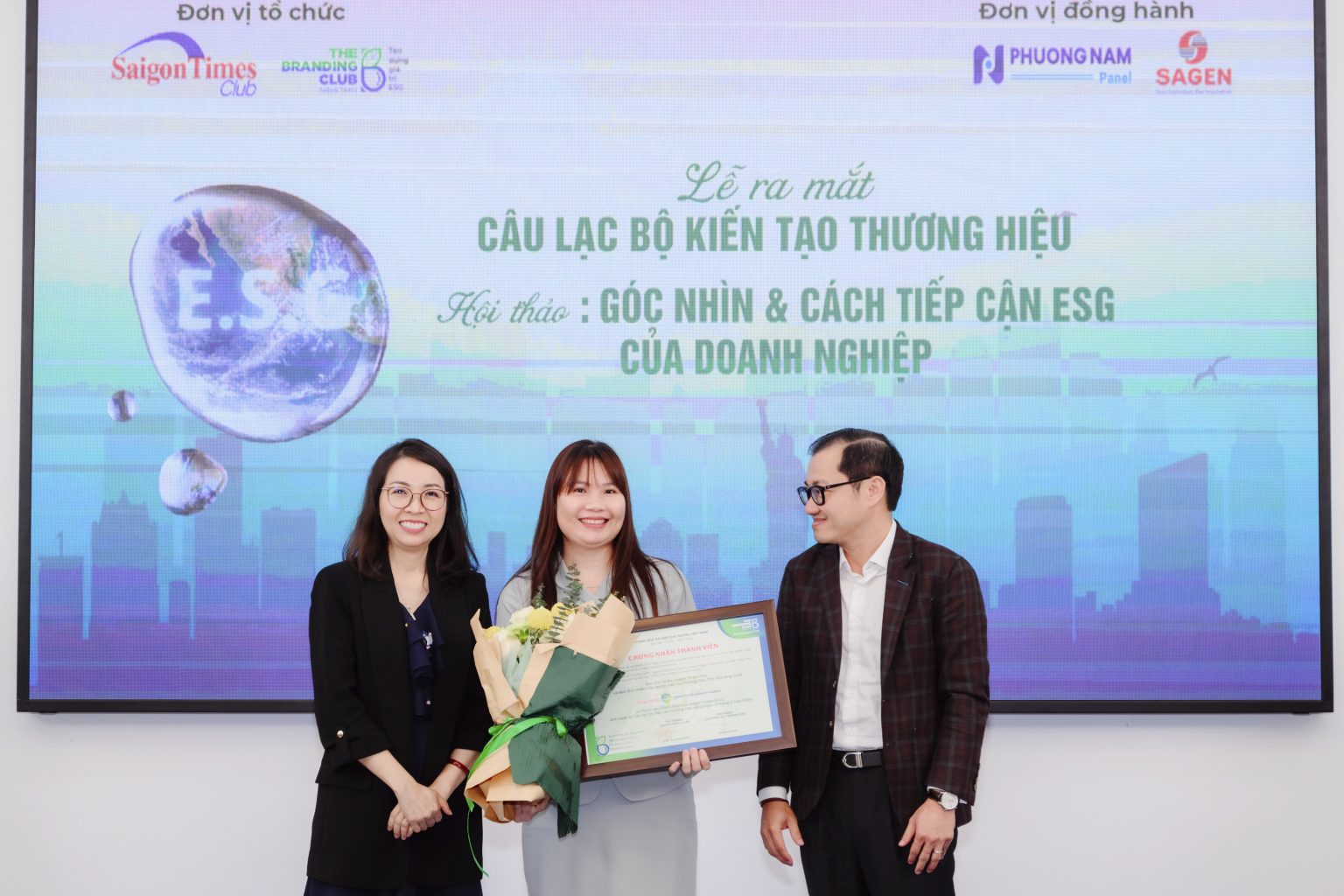 Câu lạc bộ tạo thương hiệu